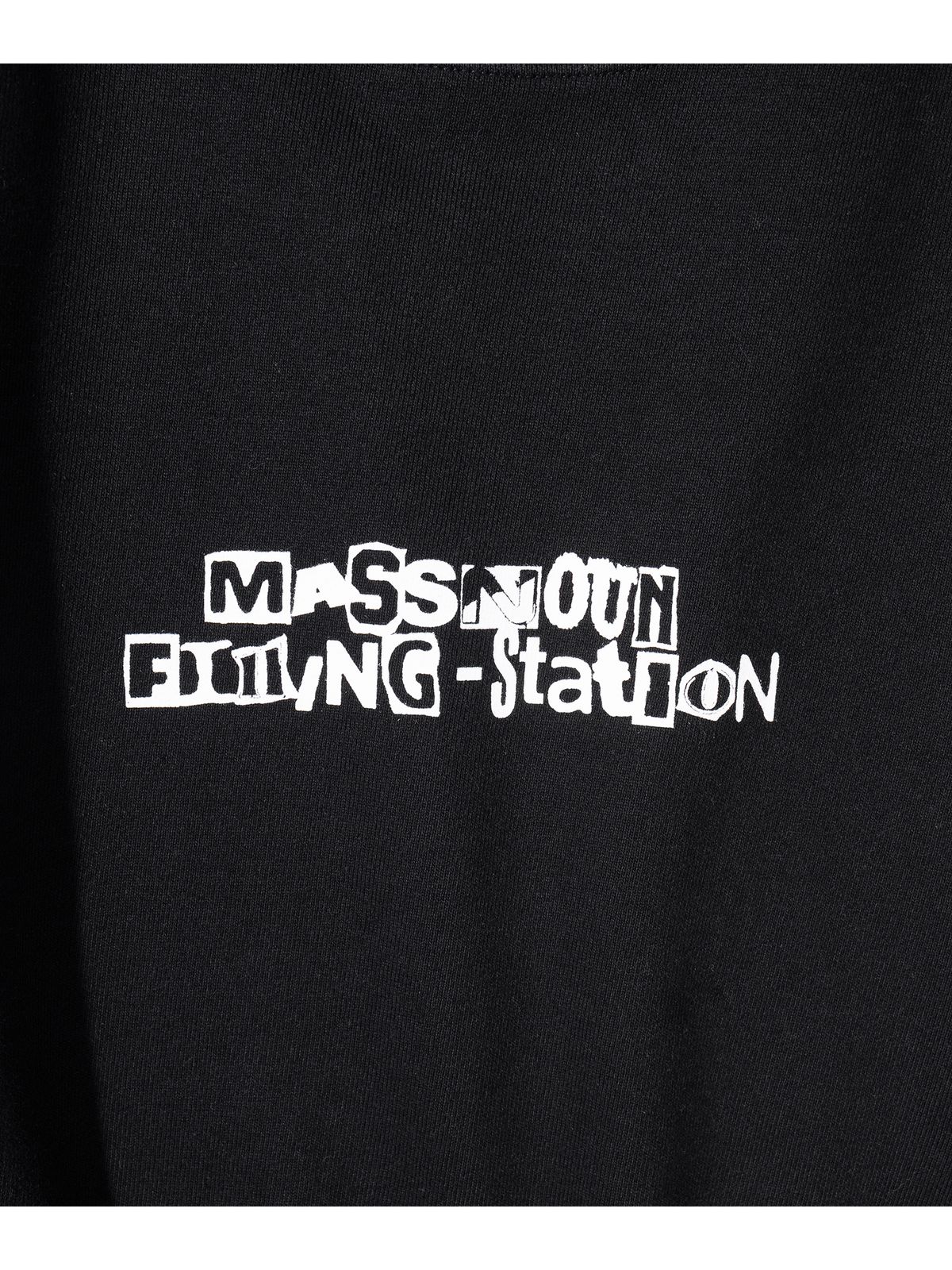 매스노운(MASSNOUN) 필링 스테이션 헤비 오버핏 맨투맨 티셔츠 MSHCR003-BK