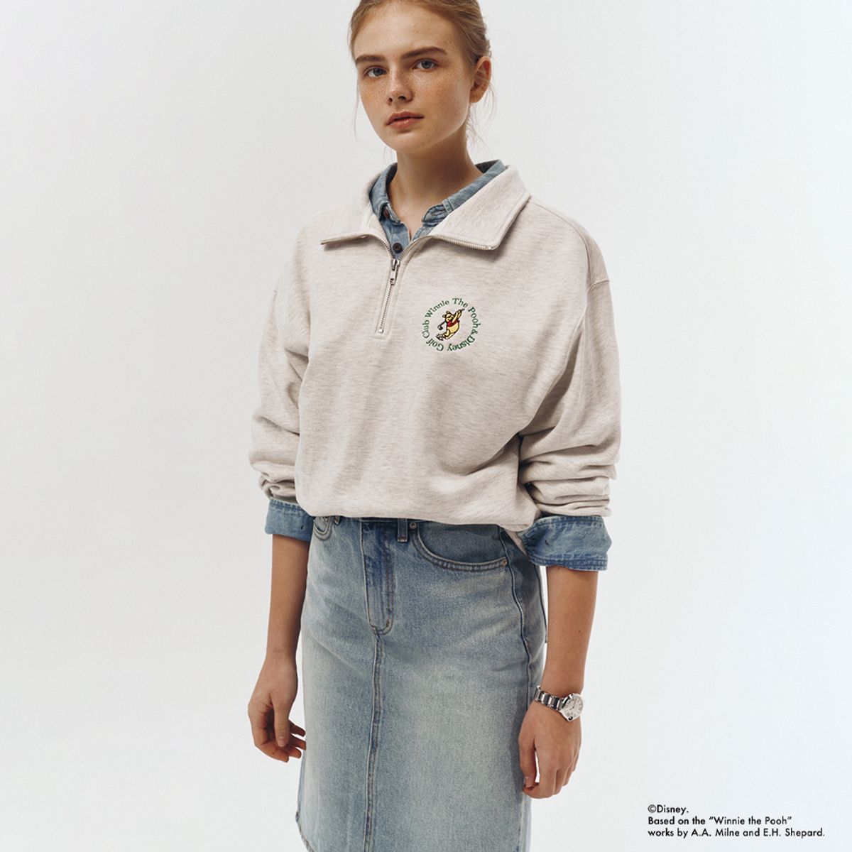 던스트(DUNST) UNISEX_DISNEY POOH_SPORTS HALF ZIP-UP SWEATSHIRT_OATMEAL MELANGE_UDTS3A158I1