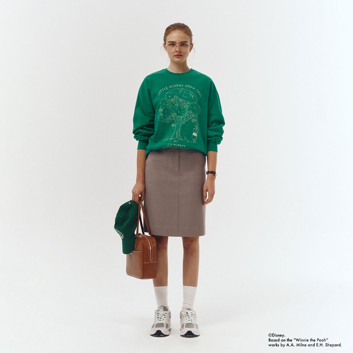 던스트(DUNST) UNISEX_DISNEY POOH_SWEATSHIRT_LEAF GREEN_UDTS3A155E2