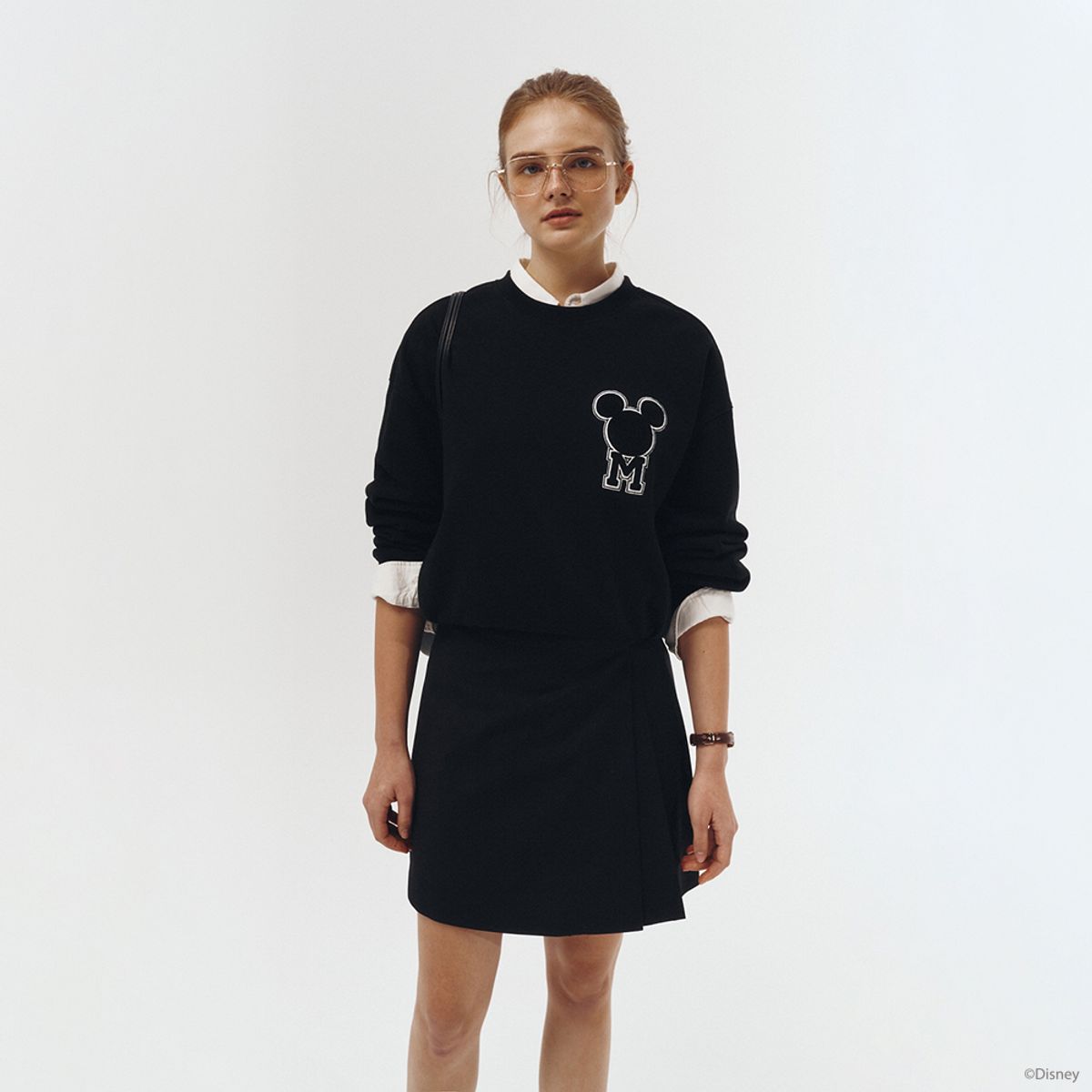 던스트(DUNST) UNISEX_DISNEY MICKEY MOUSE_BOUCLE SWEATSHIRT_BLACK_UDTS3A150BK