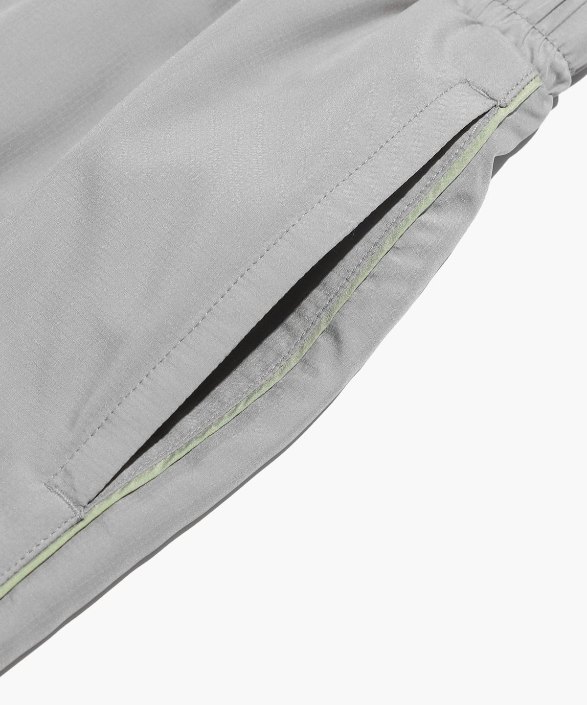 나이스고스트클럽(NICEGHOSTCLUB) 3STAR PIPING TRACK PANTS_GREY(NG2DSUPA10A)