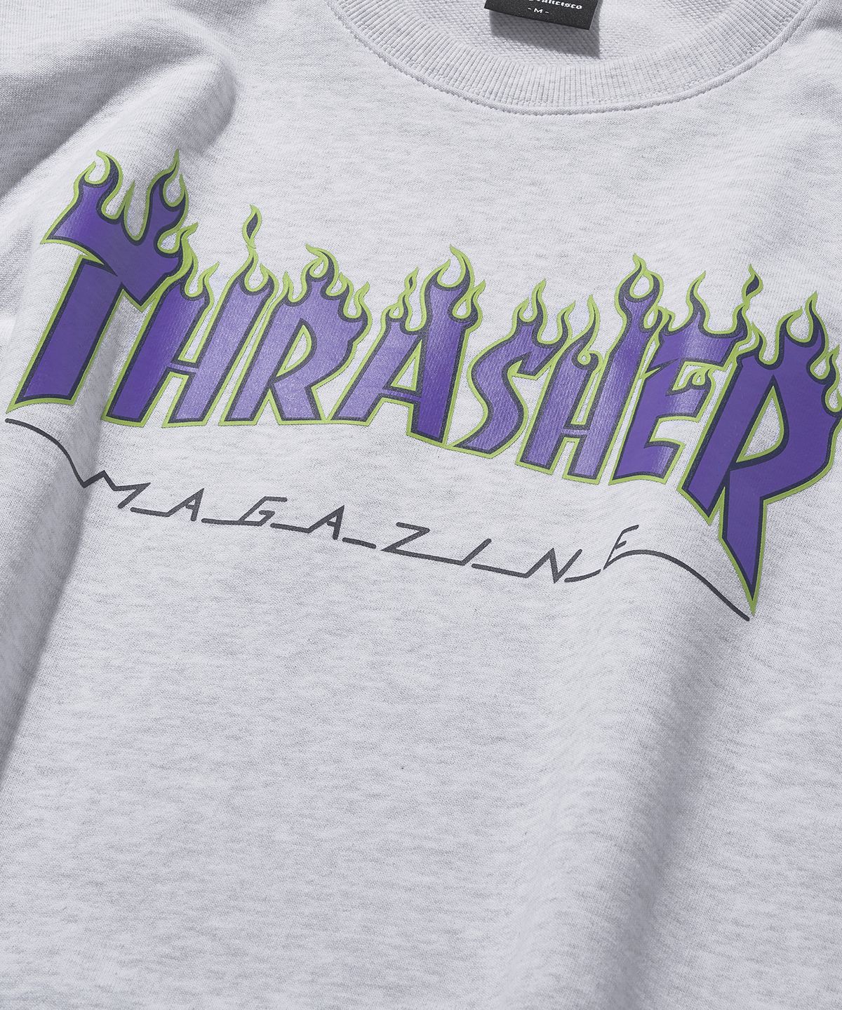 트레셔(THRASHER) 플레임 로고 맨투맨 라이트 그레이