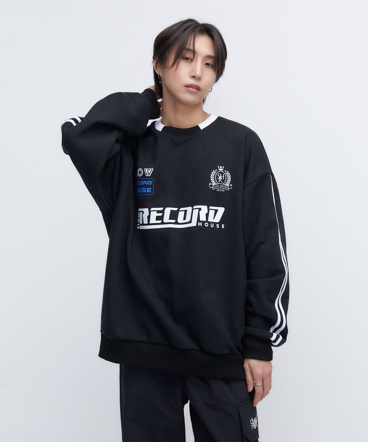 슬로우 레코드 하우스(SLOW RECORD HOUSE) 슬로우 스포티 맨투맨_블랙