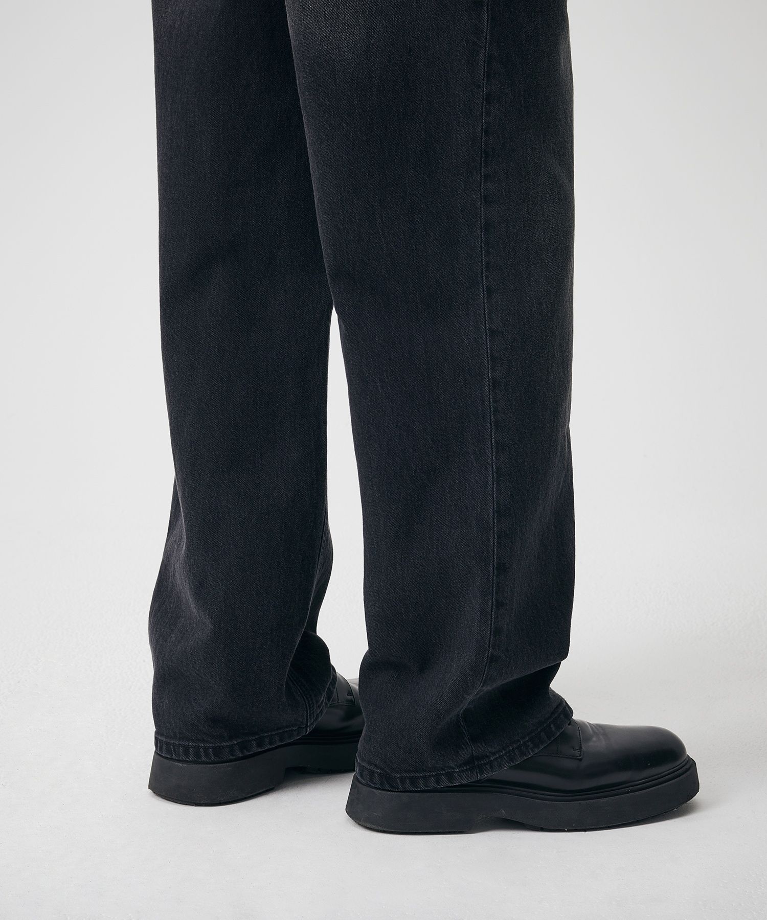 MUSINSA | MUSINSA STANDARD CALIK wide denim pants [washed black]