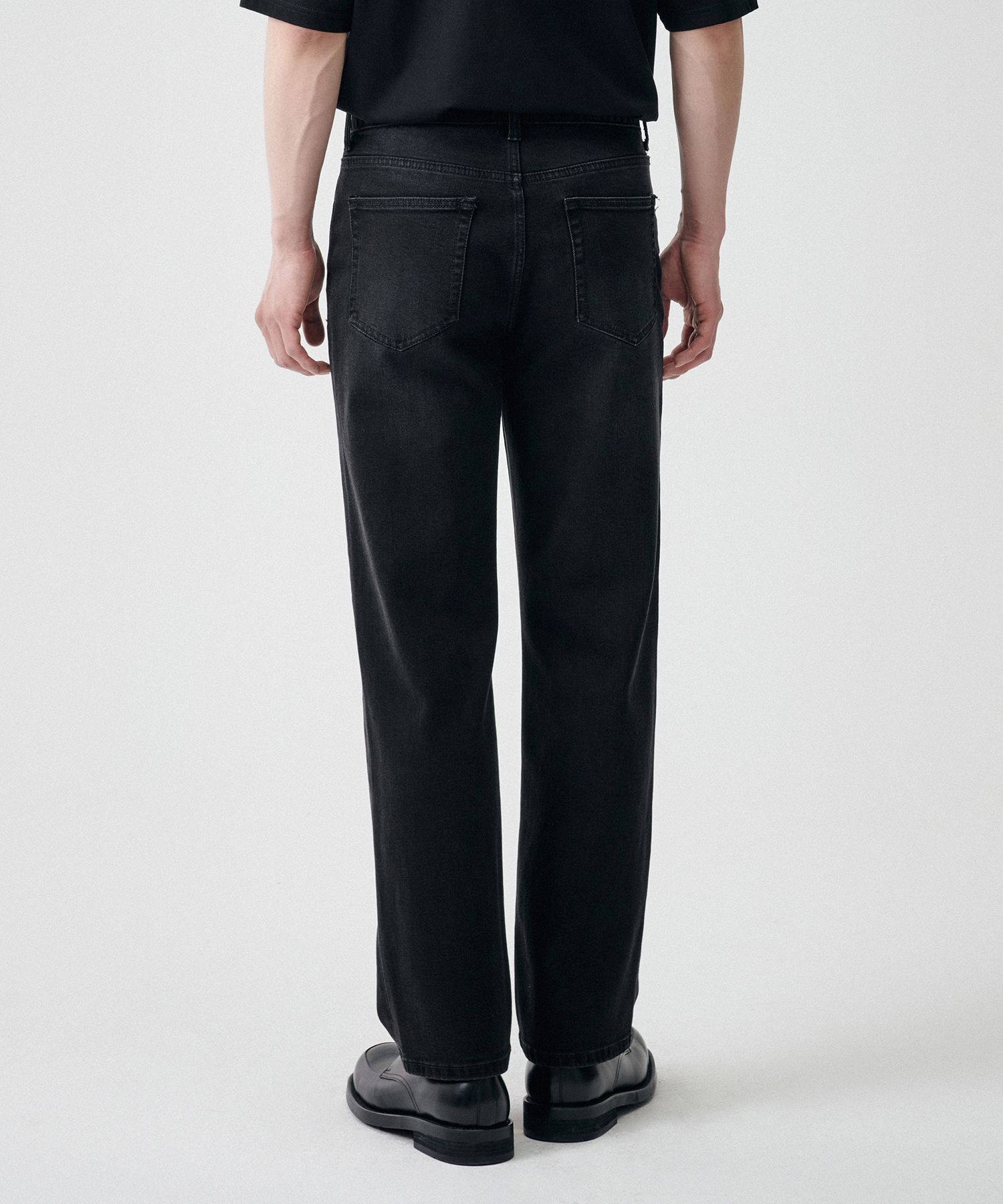 ★MUSINSA STANDARD★ Coated Straight Denim Pants Black MMDNP MUSINSA | MUSINSA STANDARD COATED STRAIGHT DENIM PANTS [BLACK]