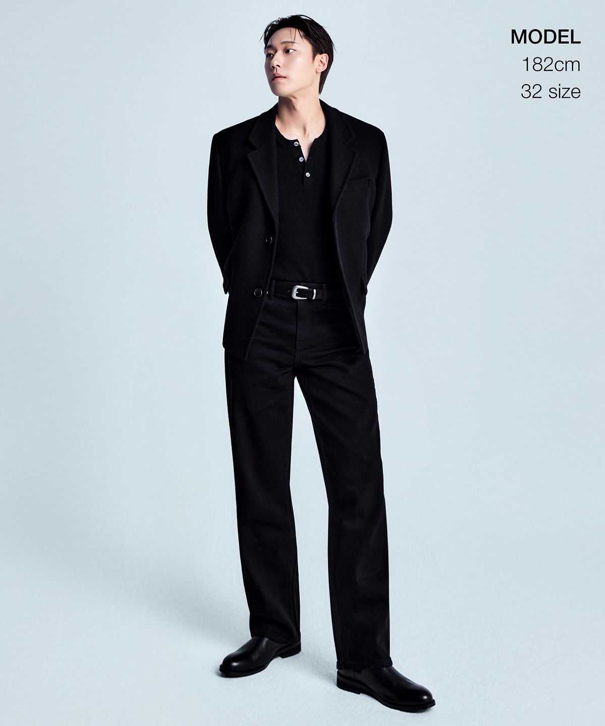 무신사 스탠다드(MUSINSA STANDARD) 루즈 스트레이트 데님 팬츠 [블랙]