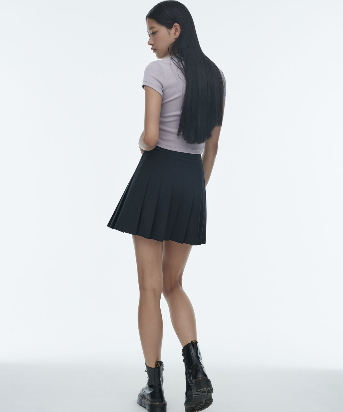 무신사 스탠다드 우먼(MUSINSA STANDARD WOMAN) 우먼즈 슬림 크롭 크루 넥 티셔츠 [퍼플 그레이]