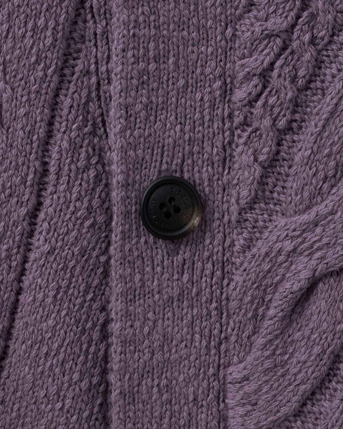 비슬로우(BESLOW) DIAGONAL CABLE CARDIGAN LILAC