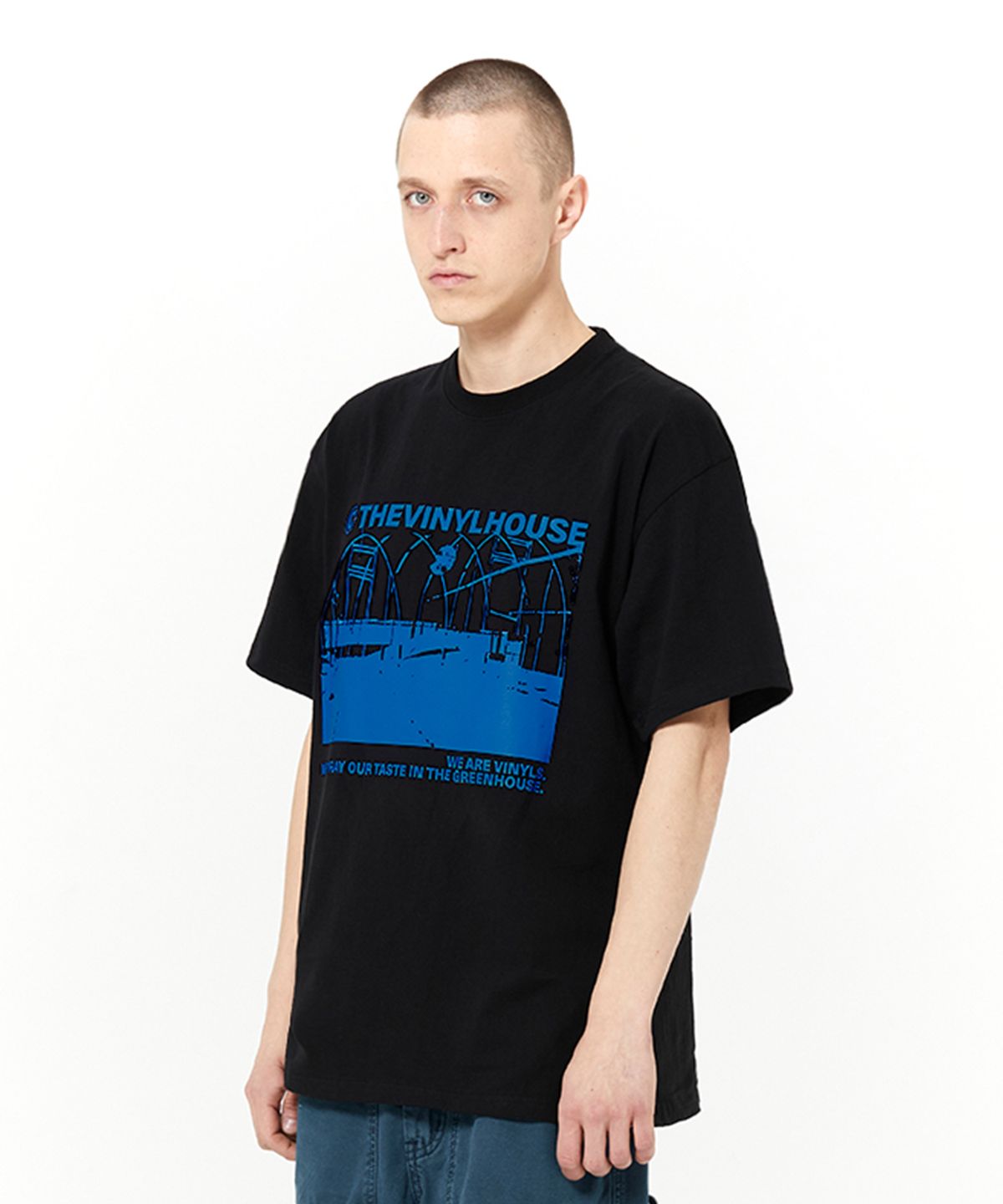 더바이닐하우스(THEVINYLHOUSE) GREENHOUSE TEE BLACK (VH2DSUT518A)