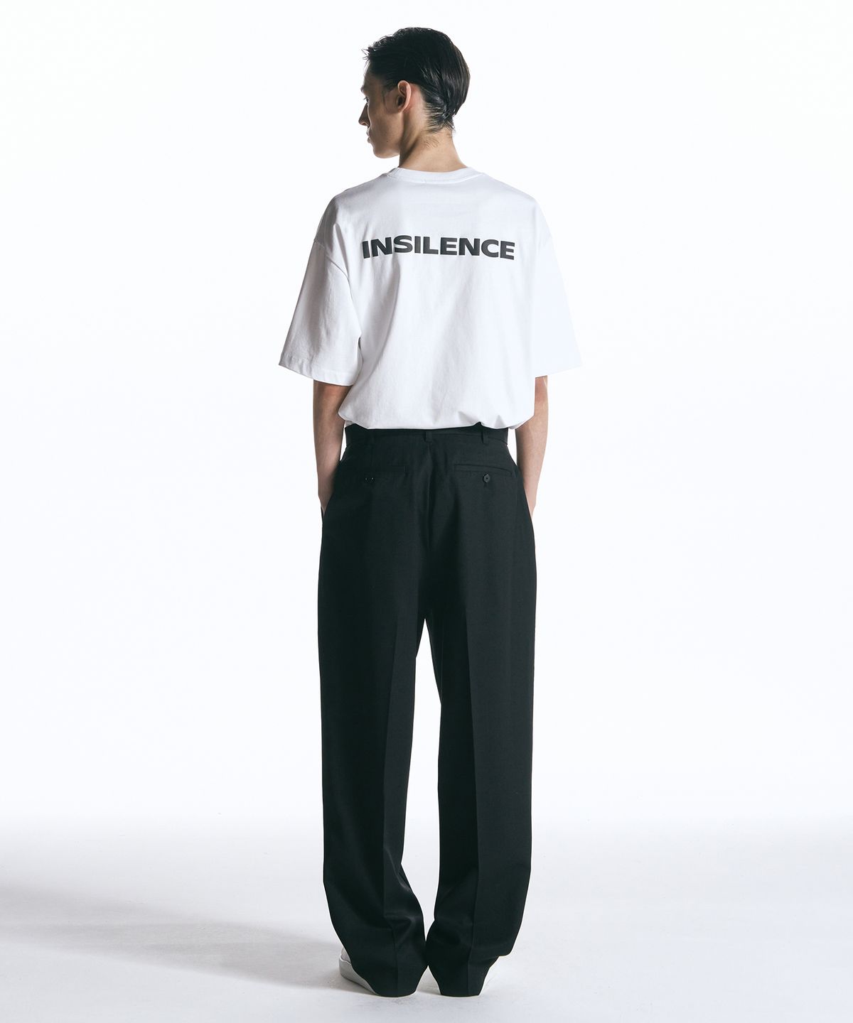 인사일런스(INSILENCE) 언발란스드 울 원턱 팬츠 BLACK