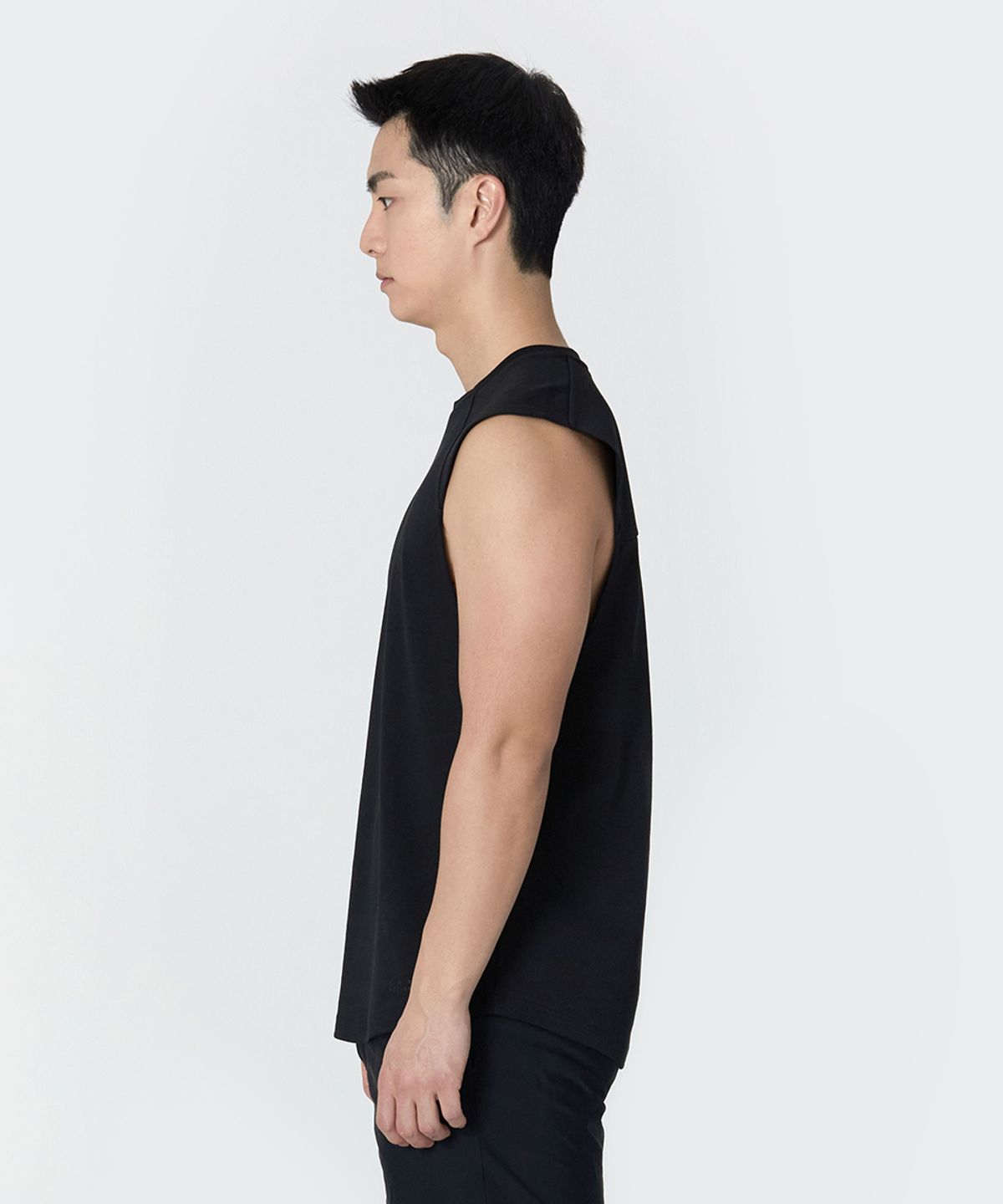 무신사 스탠다드 스포츠(MUSINSA STANDARD SPORTS) 코튼에어 머슬핏 슬리브리스 (3colors)
