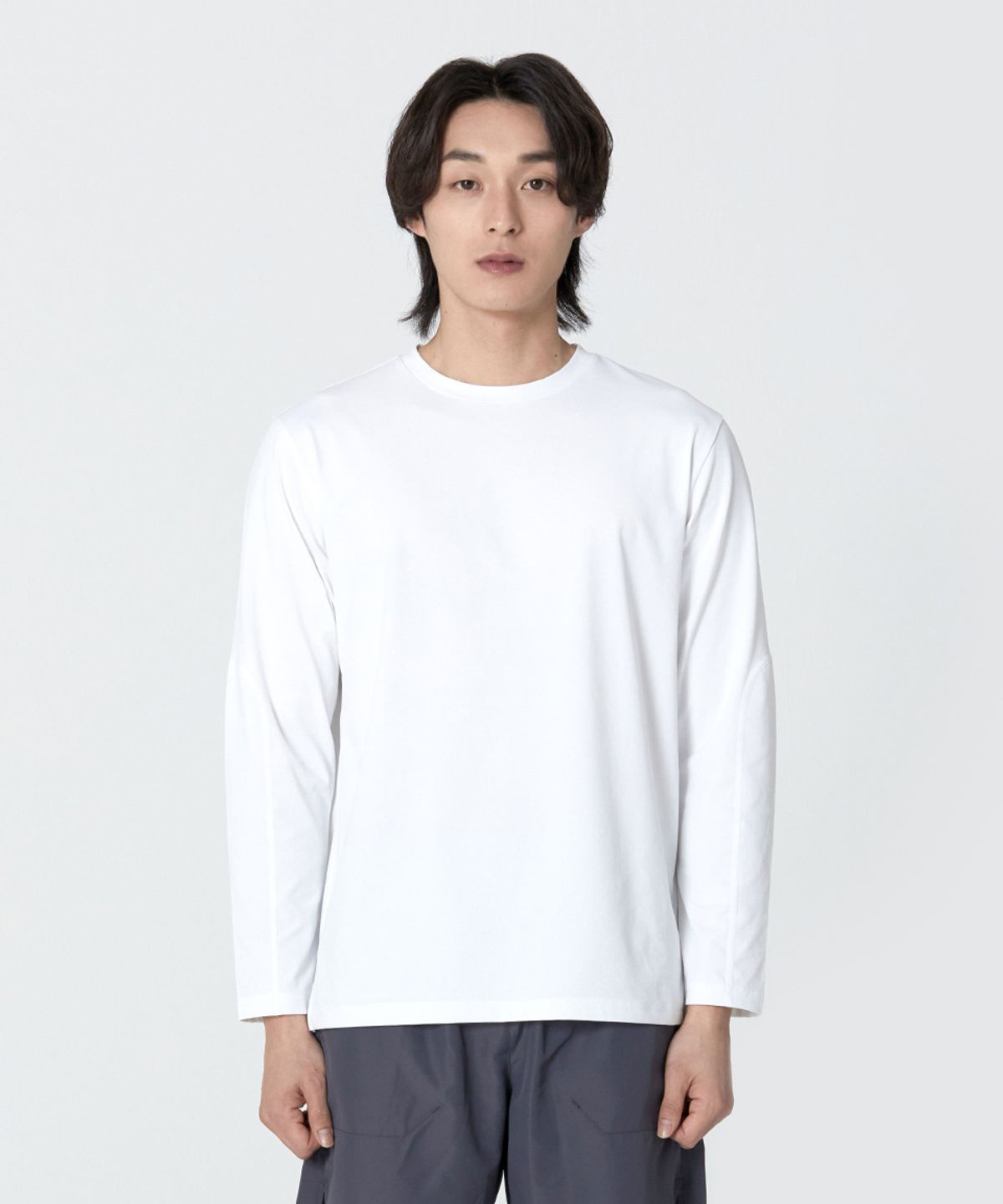 무신사 스탠다드 스포츠(MUSINSA STANDARD SPORTS) 퀵드라이 에센셜 롱슬리브 (2color)