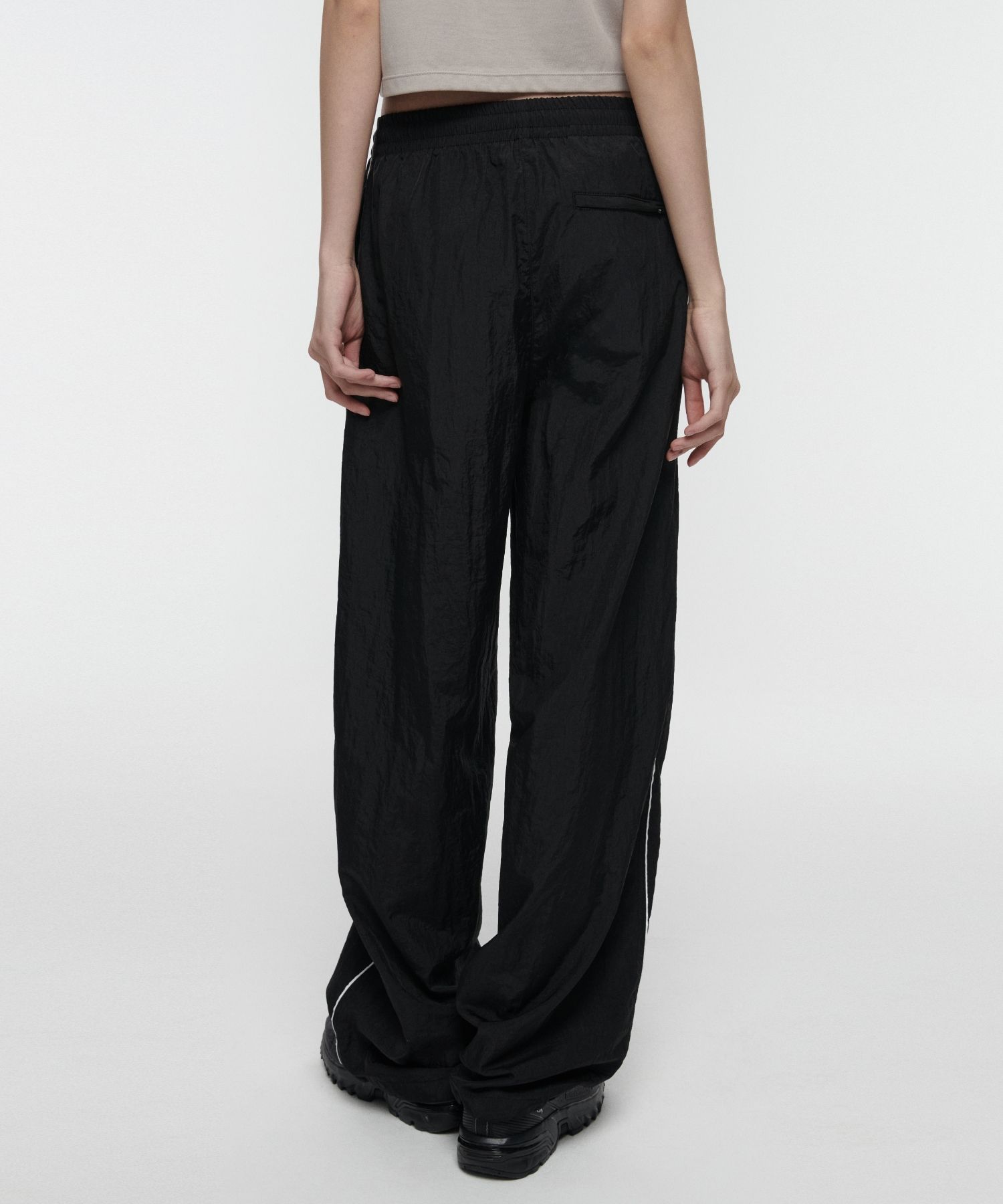 MUSINSA STANDARD ■ Women's Nylon Wide Lace Track Pants MUSINSA | MUSINSA STANDARD WOMAN Women's Nylon Wide Lace