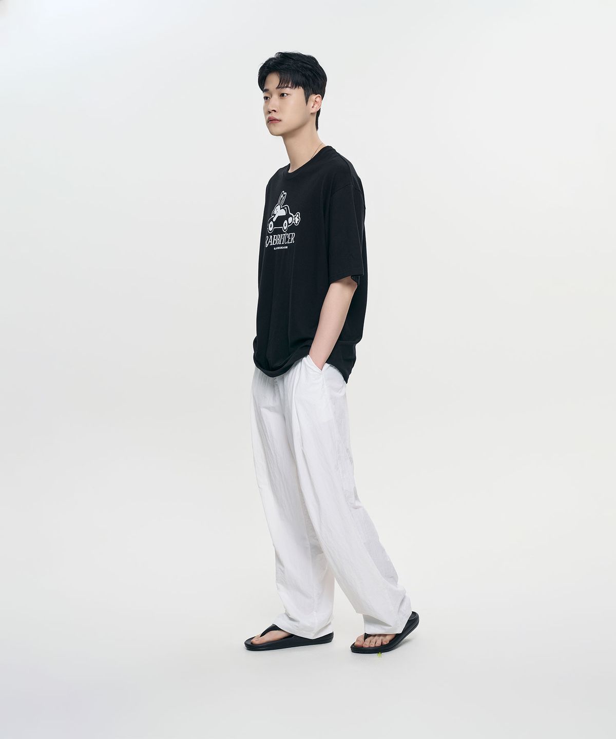 슬로우 레코드 하우스(SLOW RECORD HOUSE) 나일론 원턱 팬츠_화이트