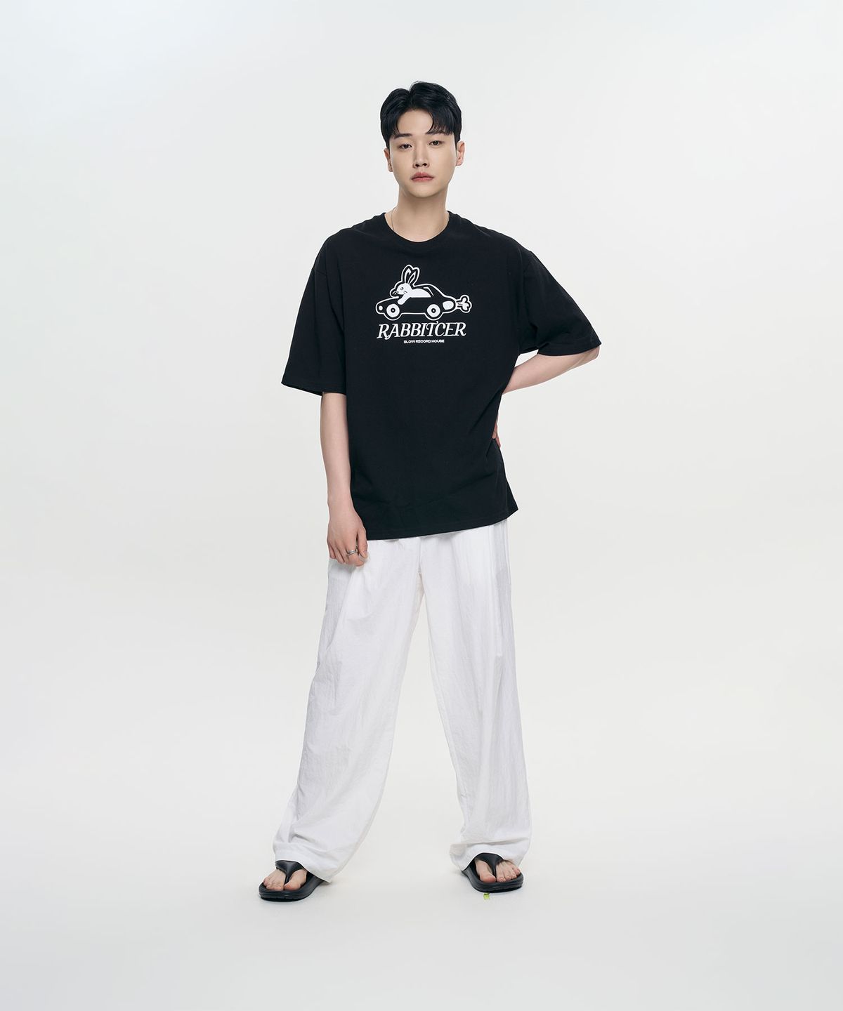 슬로우 레코드 하우스(SLOW RECORD HOUSE) 나일론 원턱 팬츠_화이트