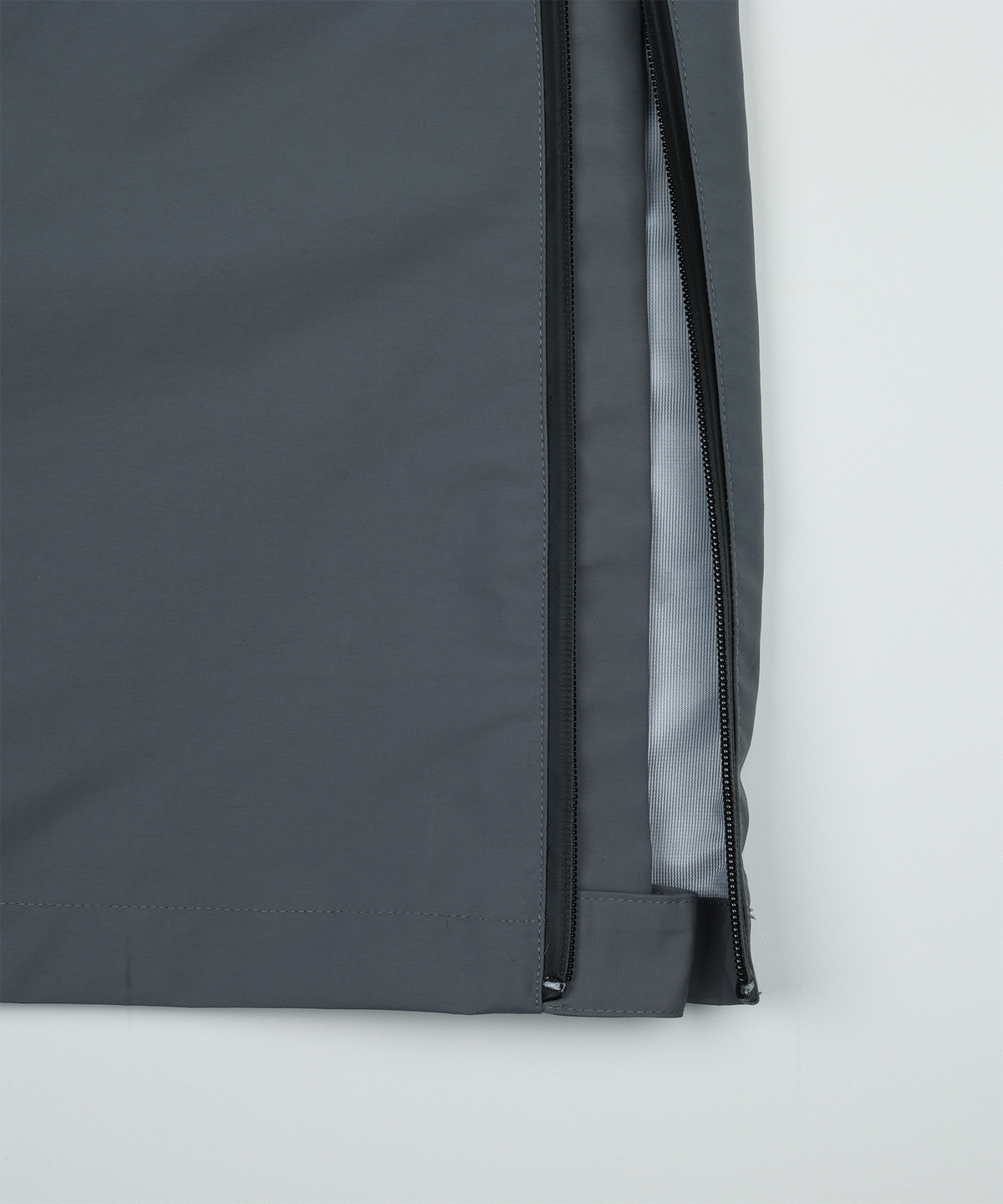 그레일즈(GRAILZ) PINTUCK NYLON PANTS [GREY]