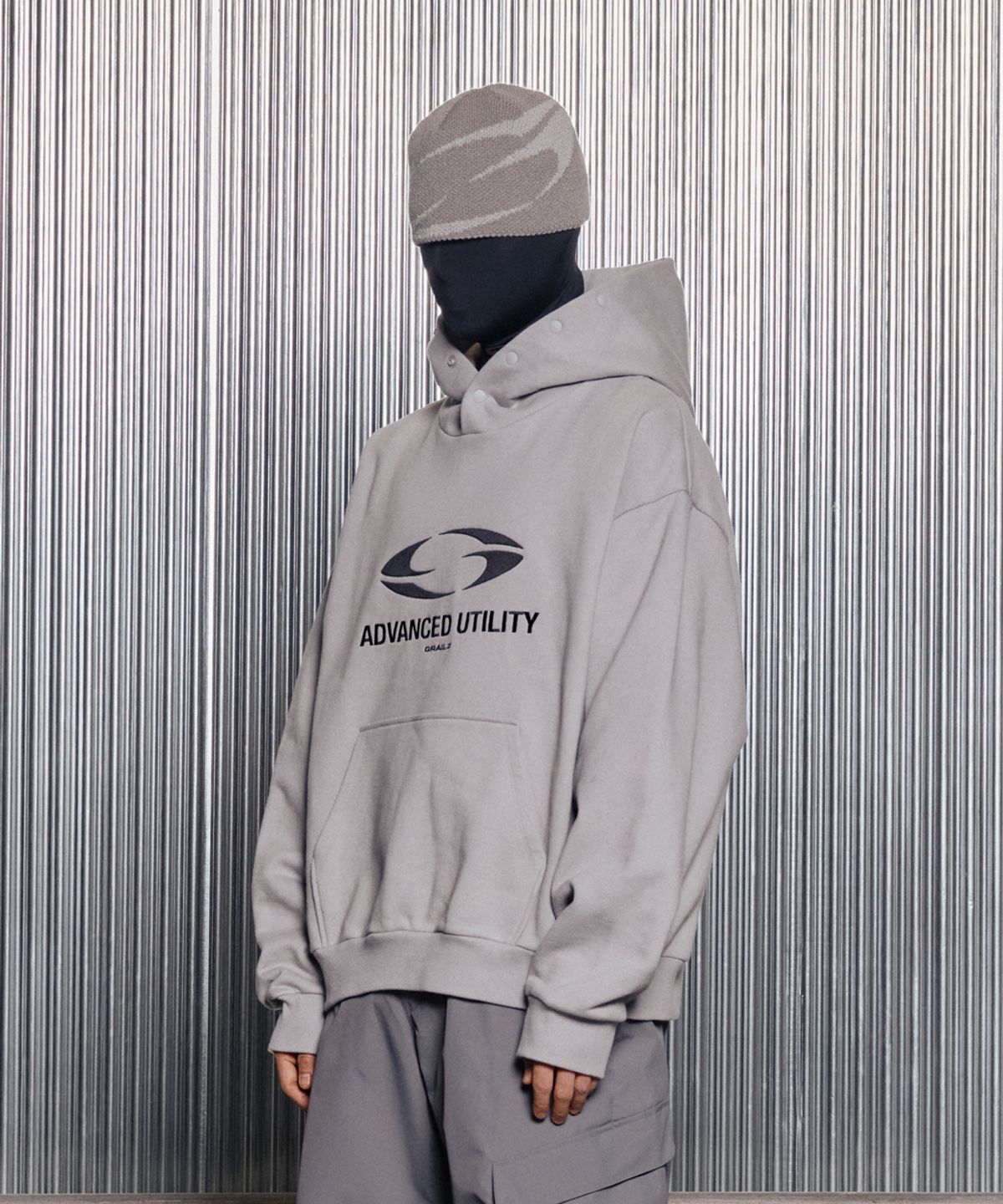 그레일즈(GRAILZ) OVAL LOGO HOODIE [GREY]