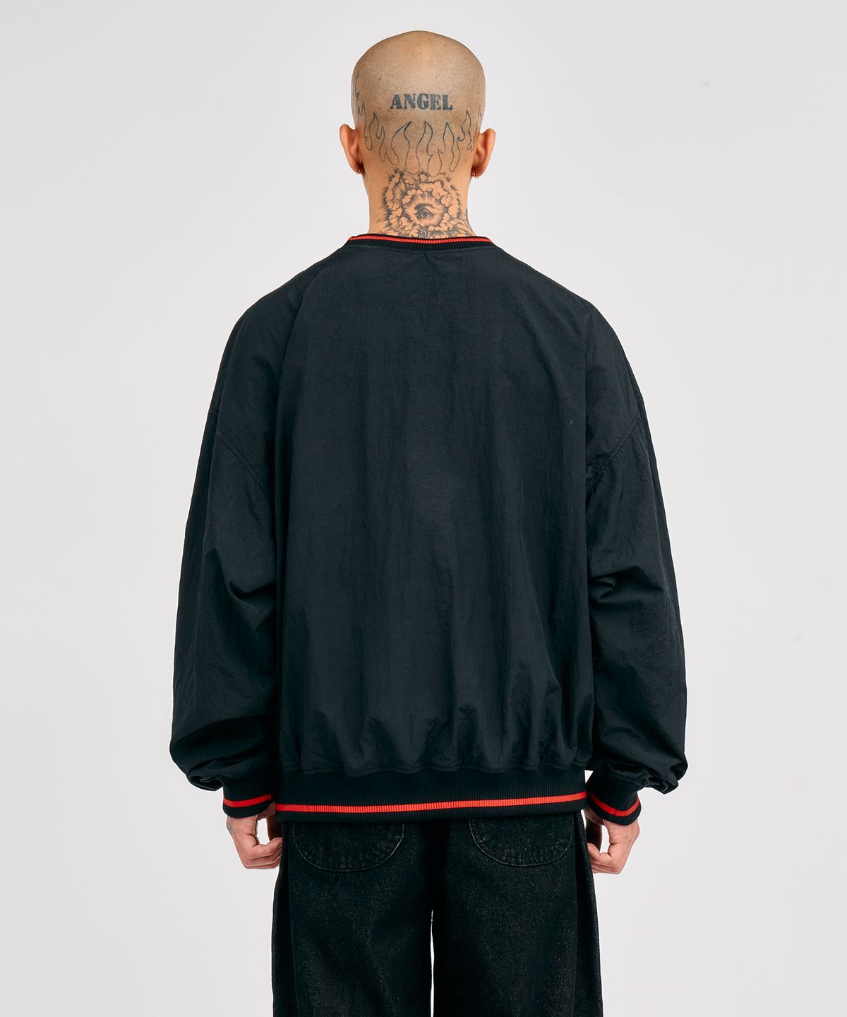 아조바이아조(AJOBYAJO) [PBA] Total Logo Nylon Sweatshirt [BLACK]