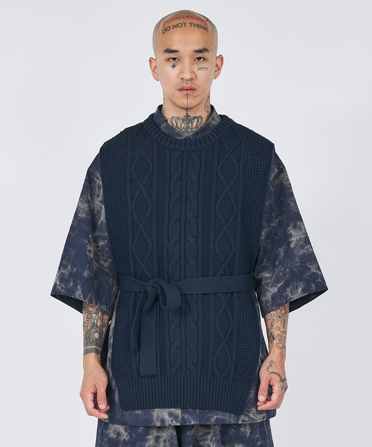 아조바이아조(AJOBYAJO) Strap Knit Vest [NAVY]