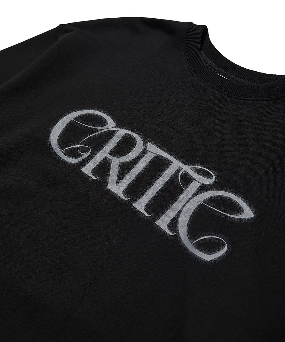크리틱(CRITIC) Shine Logo Sweatshirt  Black