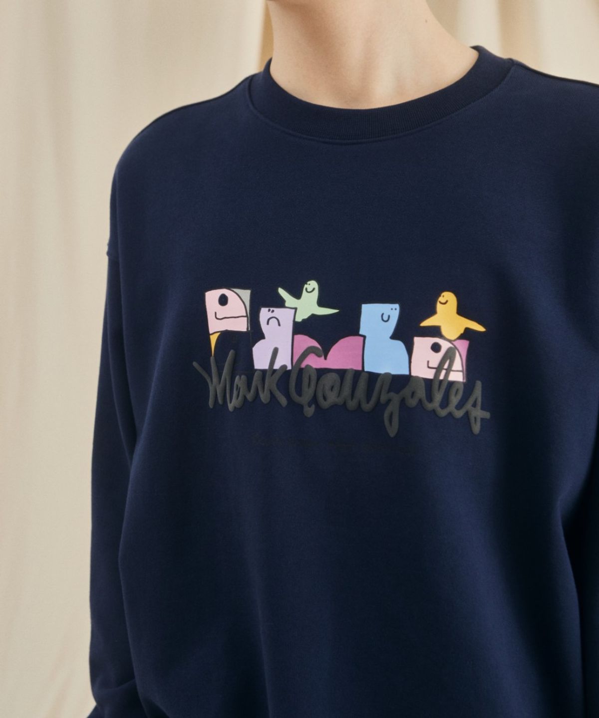 마크곤잘레스(MARK GONZALES) MG MULTI SHMOO GRAPHIC SWEATSHIRT - NAVY