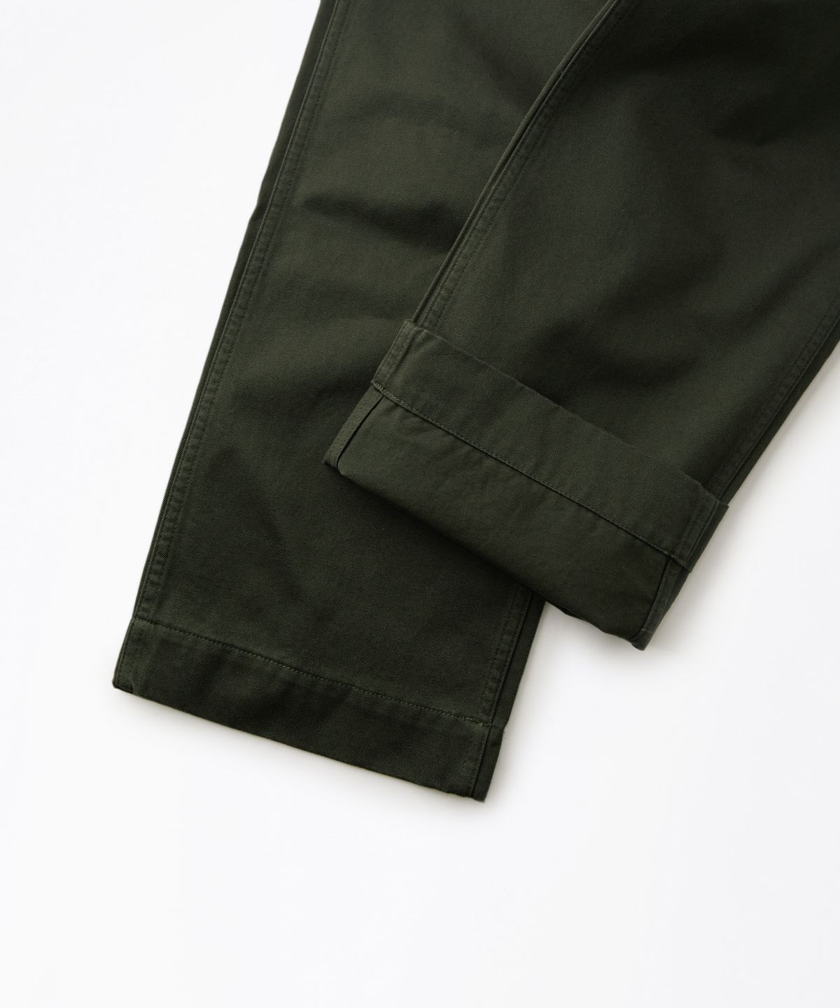 아웃스탠딩(OUTSTANDING) OFFICER CHINO PANTS_OLIVE GREEN