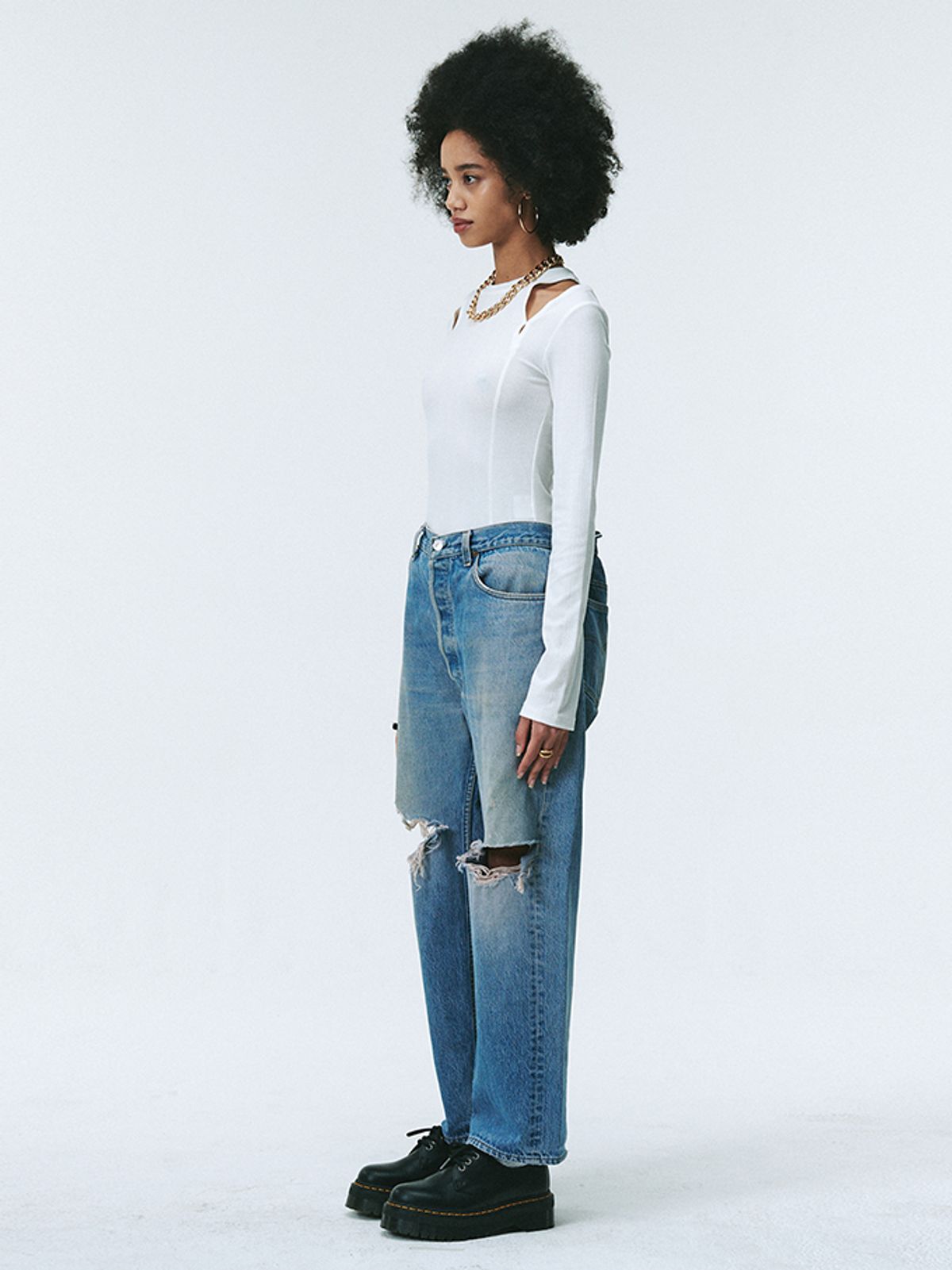 에즈이프 캘리(ASIF CALIE) RIB SLIT LONG SLEEVE WHITE