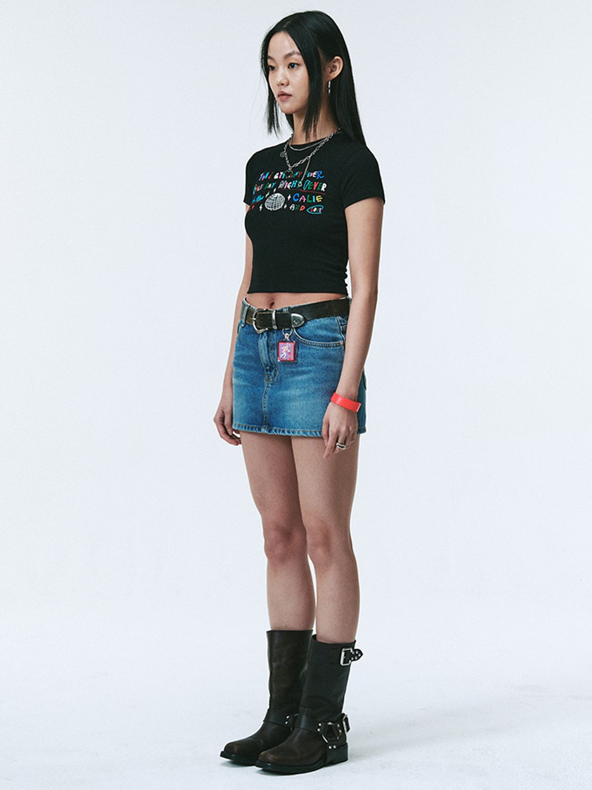 에즈이프 캘리(ASIF CALIE) DISCOBALL CROP TSHIRT BLACK