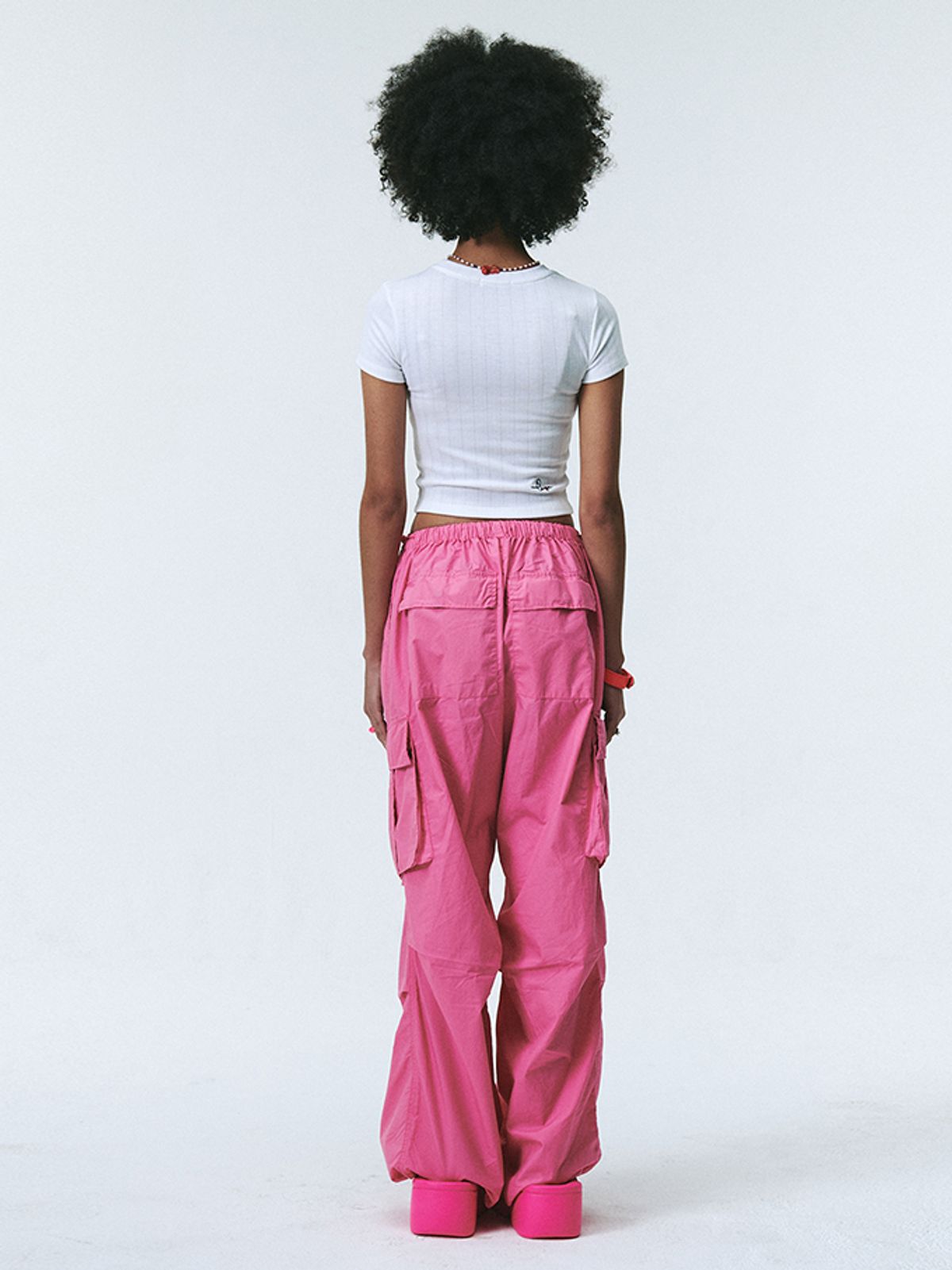 에즈이프 캘리(ASIF CALIE) DISCOBALL CROP TSHIRT WHITE