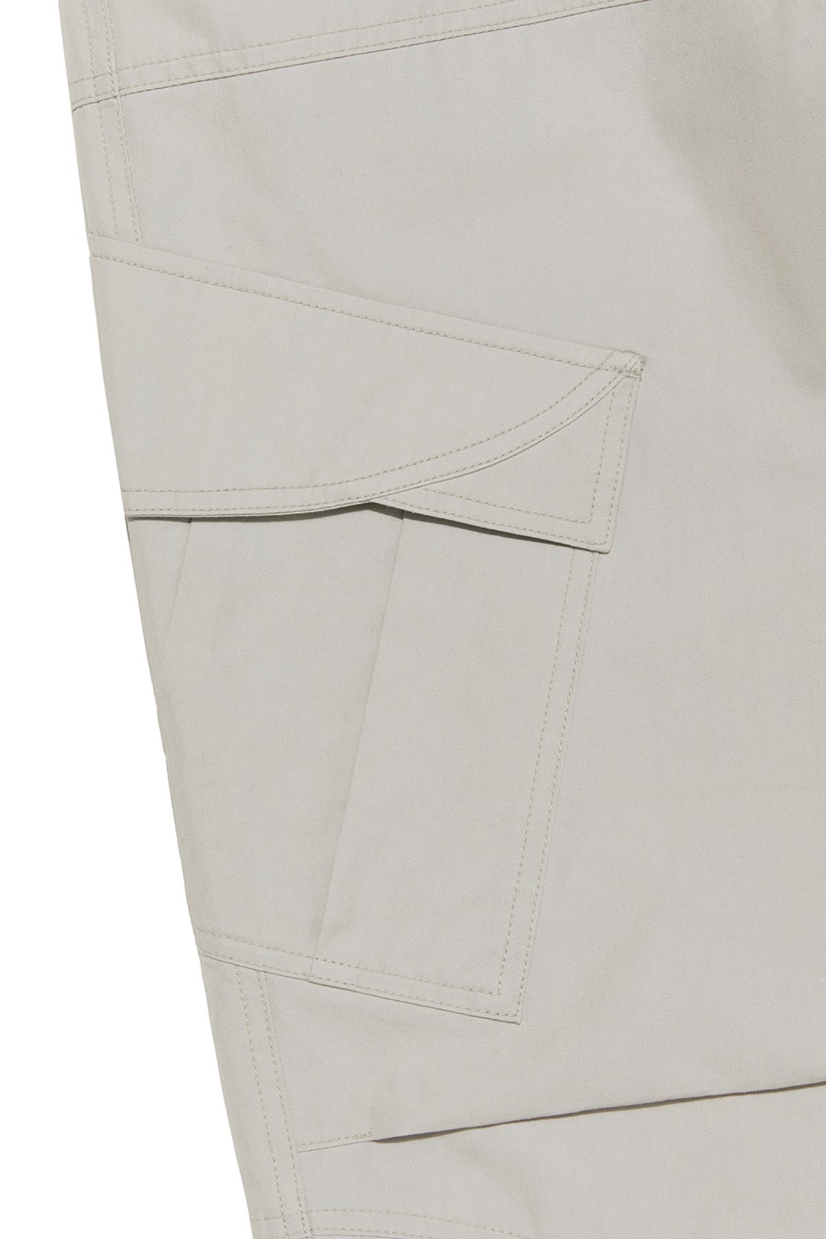 비바스튜디오(VIVASTUDIO) SPLIT WIDE CARGO PANTS [LIGHT BEIGE]