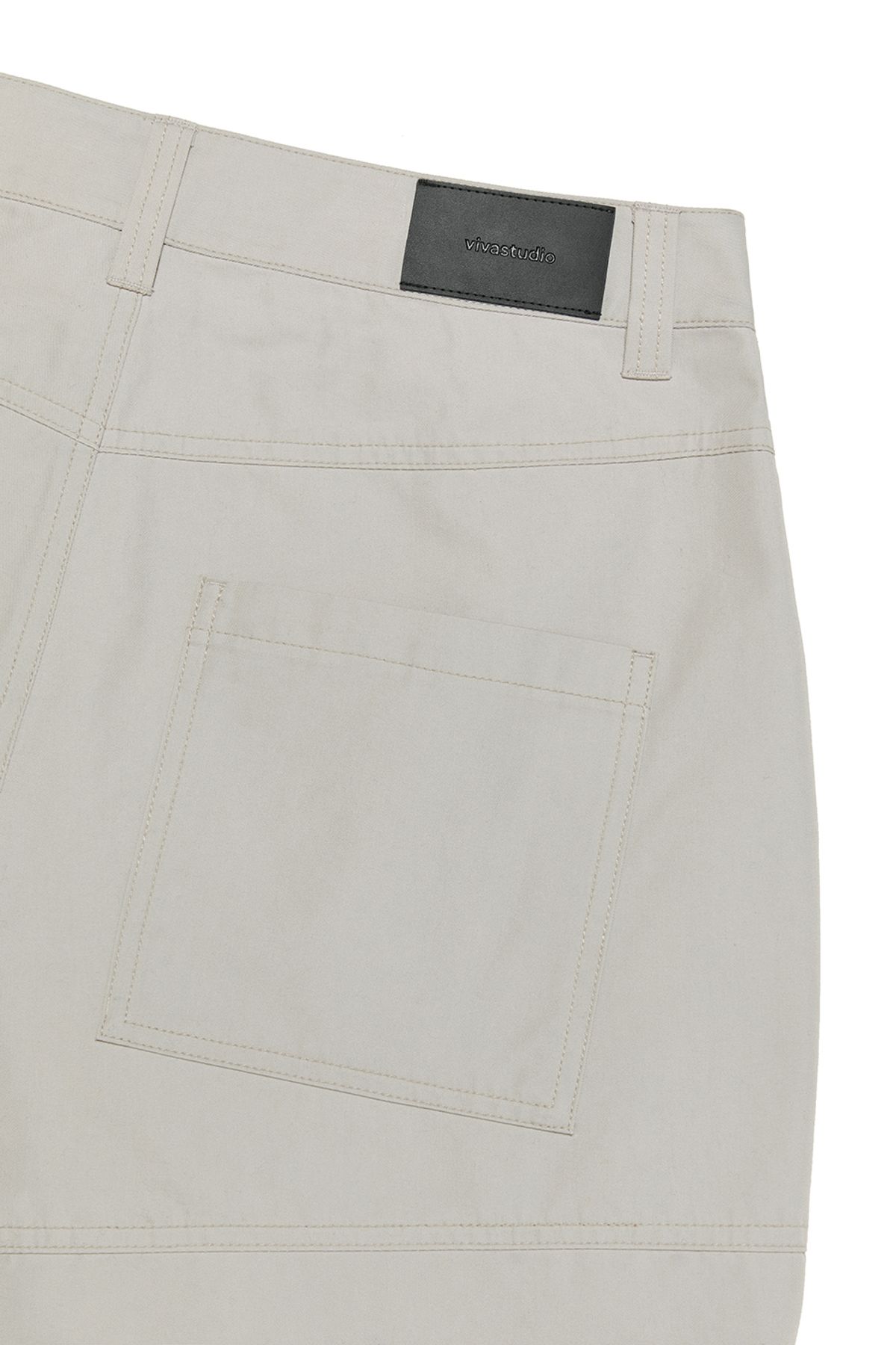 비바스튜디오(VIVASTUDIO) SPLIT WIDE CARGO PANTS [LIGHT BEIGE]