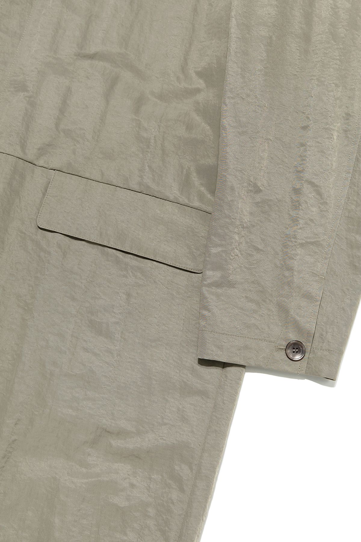 비바스튜디오(VIVASTUDIO) NYLON COAT [KHAKI]