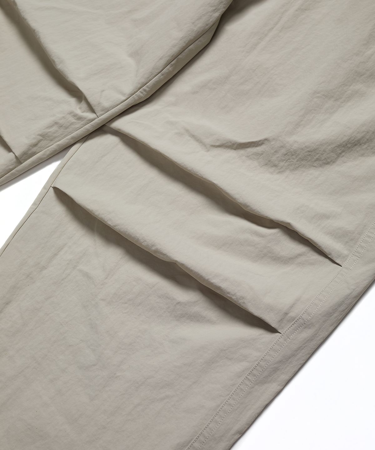사운즈라이프(SOUNDSLIFE) Hard shell Parachute Pants Ivory
