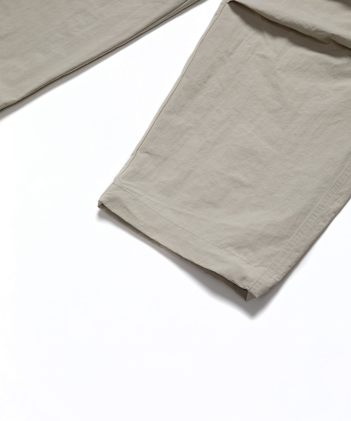 사운즈라이프(SOUNDSLIFE) Hard shell Parachute Pants Ivory