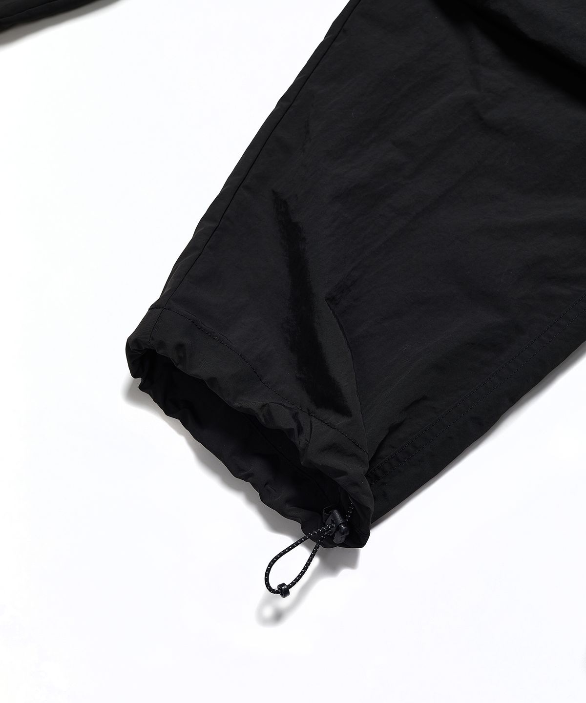 사운즈라이프(SOUNDSLIFE) Hard shell Parachute Pants Black