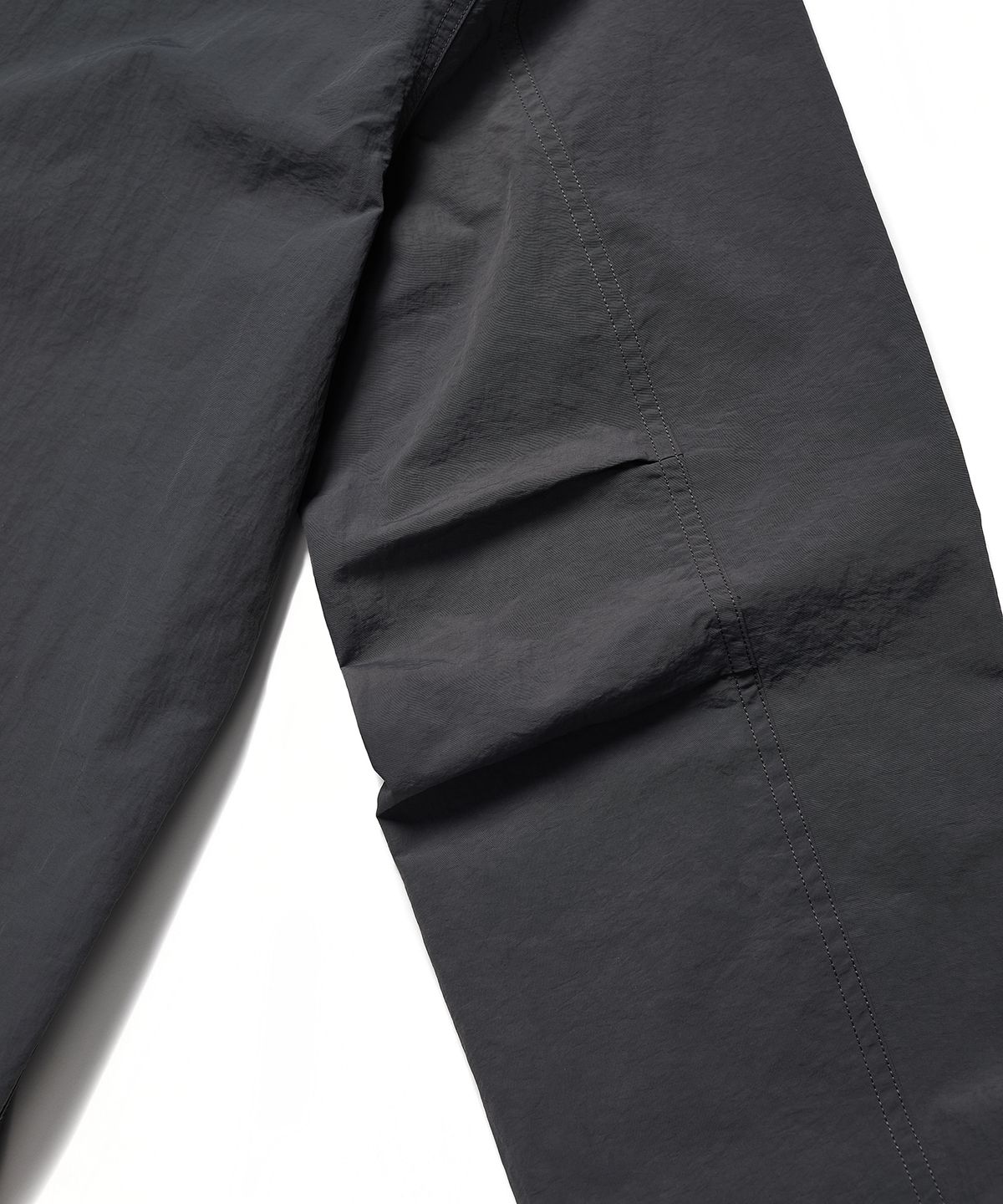 사운즈라이프(SOUNDSLIFE) Hard shell Windbreaker Jacket Charcoal