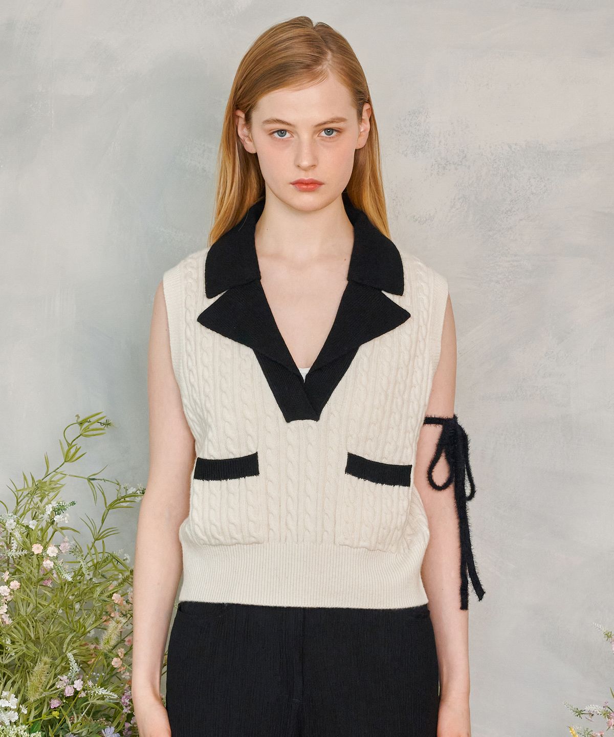 바이탈싸인(VITALSIGN) Double collar Cable Knit Vest