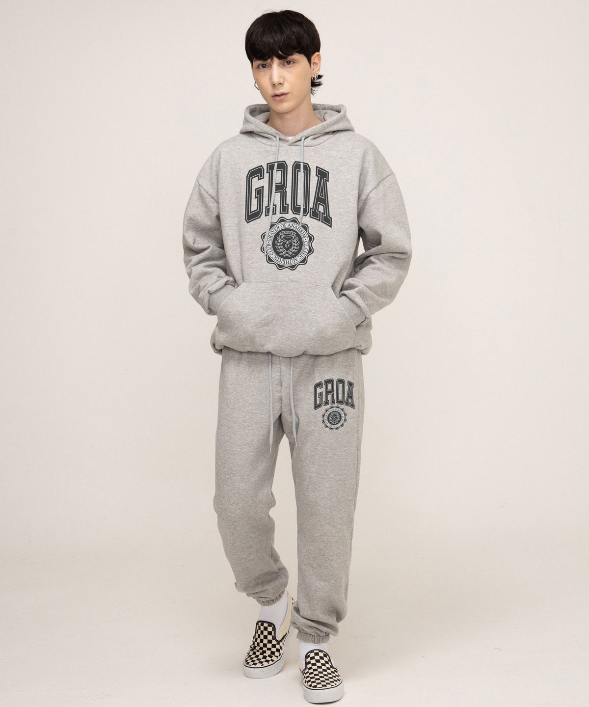 그레이버(GRAVER) [UNISEX]GROA 로고 클래식 하트 스웻 조거팬츠_그레이
