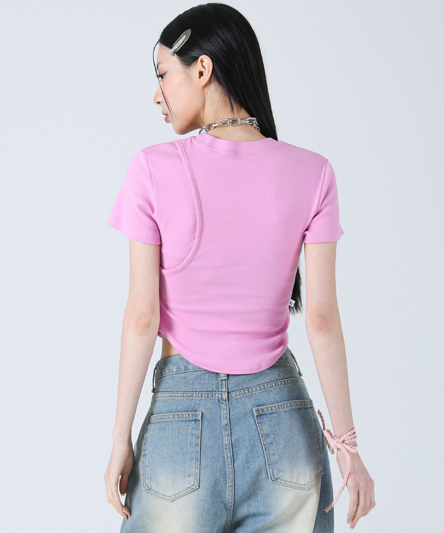 AVANDRESS★韓国★人気★hole-cut crop tee 5色/追跡あり MUSINSA公式 | AVANDRESS hole-cut Cropped T-Shirt BLACK