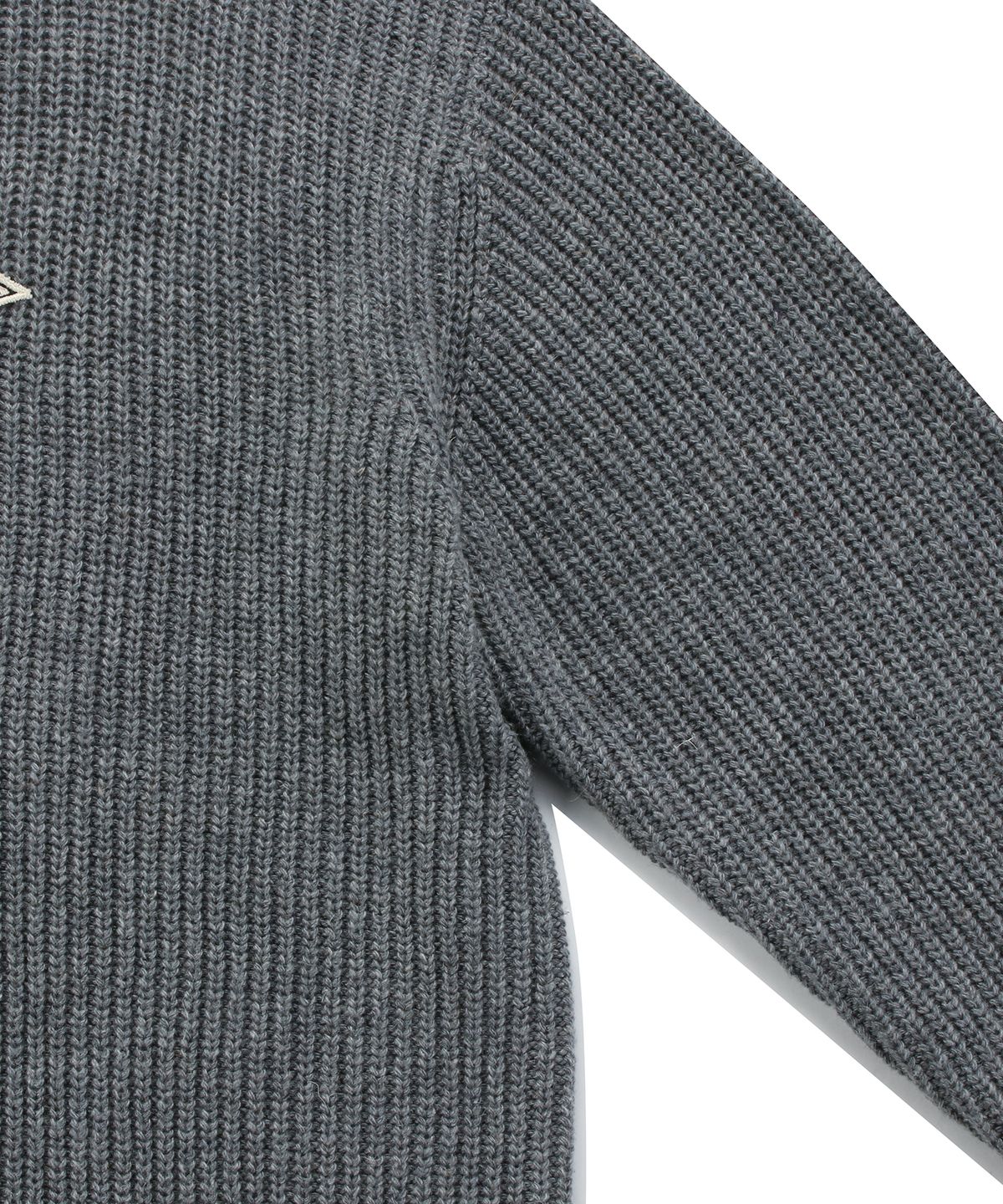 컬럼비아 유니버시티(COLUMBIA UNIVERSITY) 1754 CROWN OVERFIT HALF ZIP-UP SWEATER 차콜