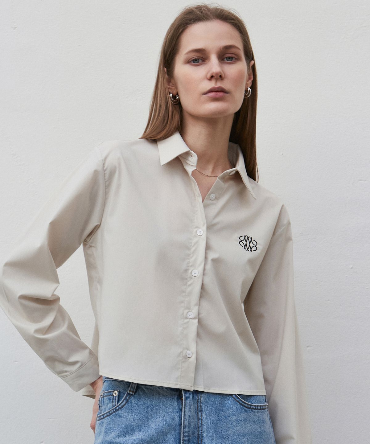 닉앤니콜(NICK&NICOLE) NICOLE MINIMAL SEMI CROP SHIRT_BEIGE