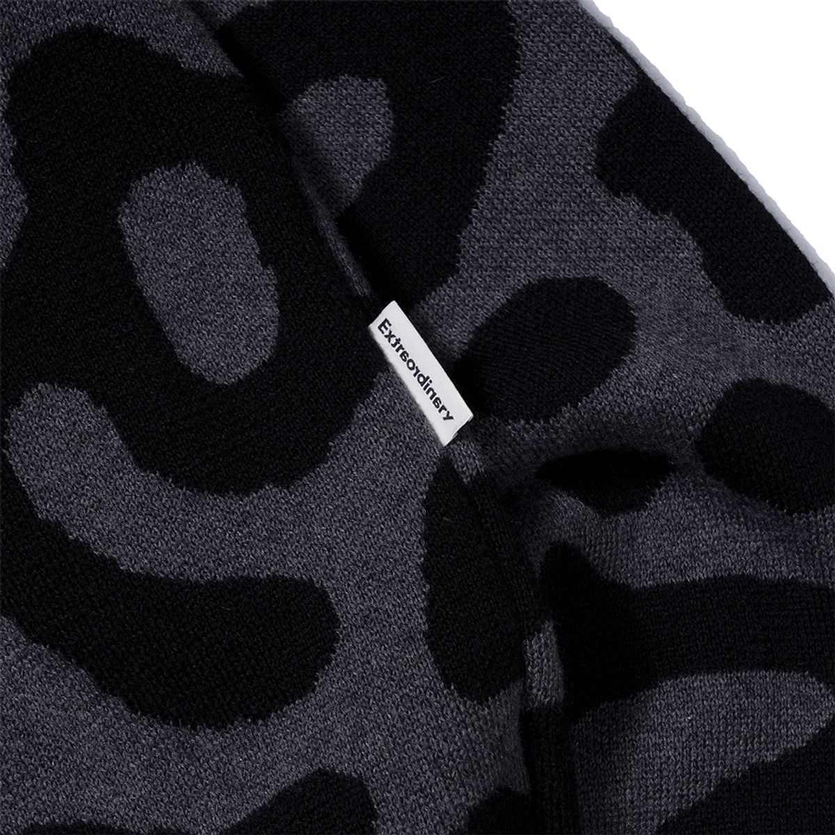 엑스트라오디너리(EXTRAORDINARY) PATTERN CARDIGAN  CHARCOAL