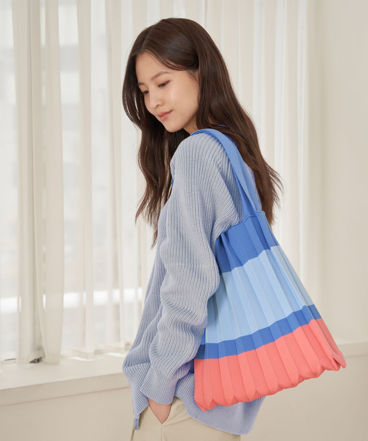 플리츠마마(PLEATSMAMA) 숄더백 블루코랄