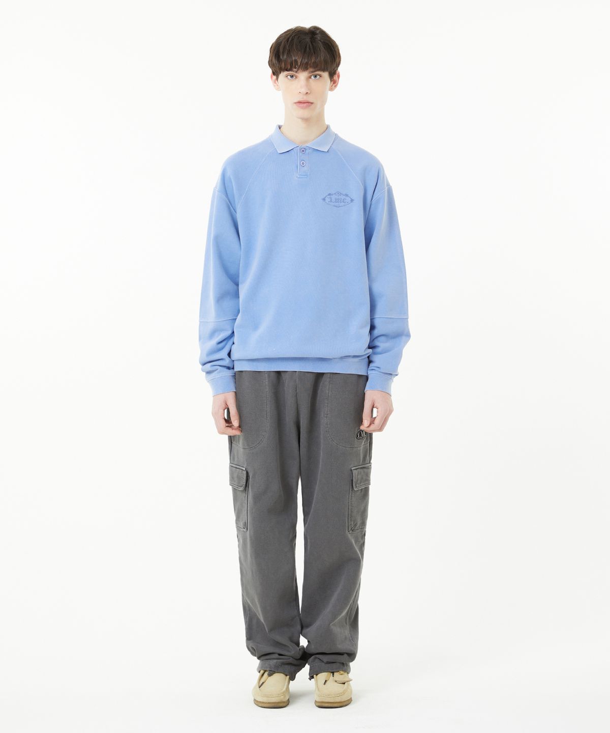 엘엠씨(LMC) OVERDYED GOTHIC OVAL COLLAR SWEATSHIRT sky blue