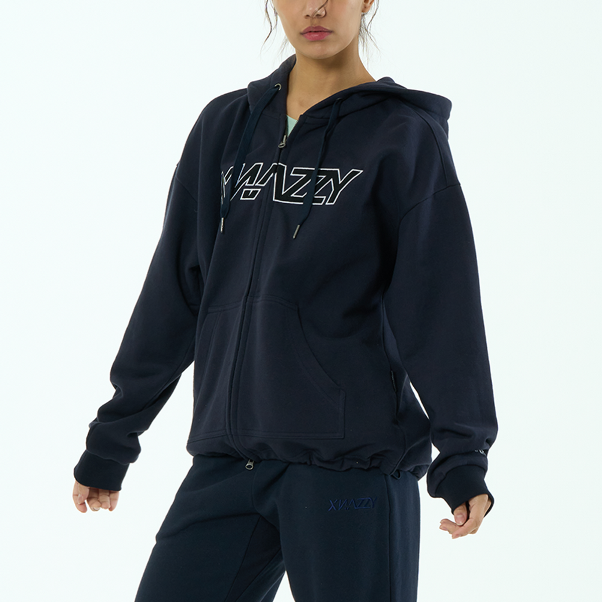 엑스네지(XNAZZY) 투웨이 스포티 후드집업 XN23SPMHD01 NAVY