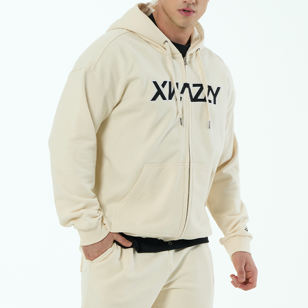 엑스네지(XNAZZY) 투웨이 스포티 후드집업 XN23SPMHD01 CREAM