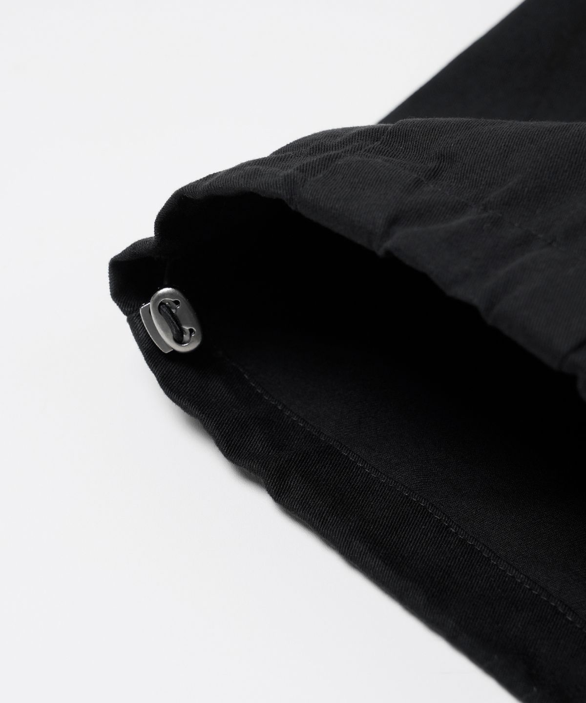프리즘웍스(FRIZMWORKS) TWILL CARGO BALLOON PANTS _ BLACK