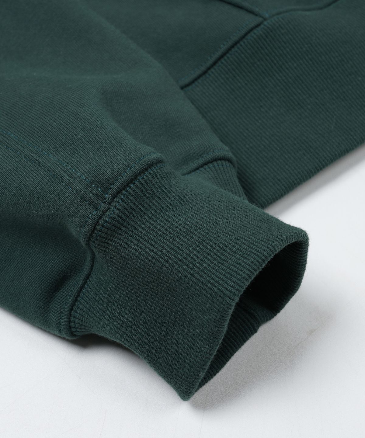 프리즘웍스(FRIZMWORKS) ELECTRICITY M-BADGE HOODY _ DARK GREEN