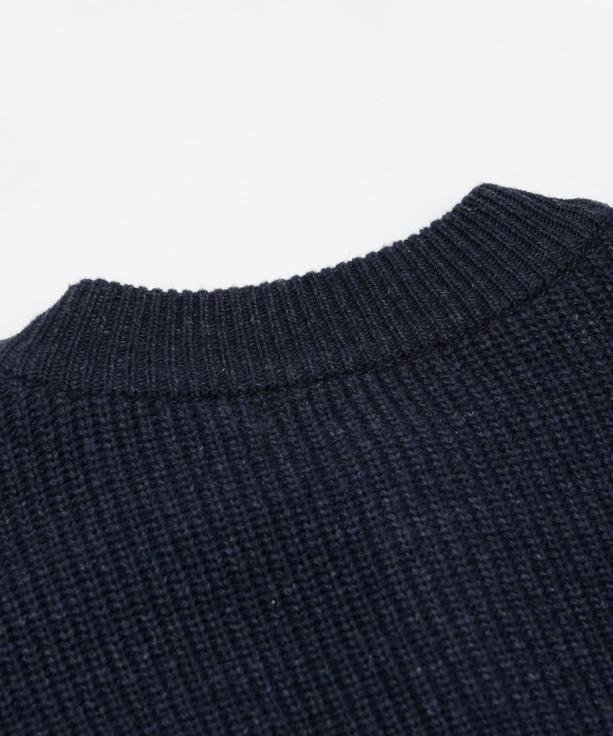프리즘웍스(FRIZMWORKS) HEAVY WOOL ROUND CARDIGAN _ INDIGO