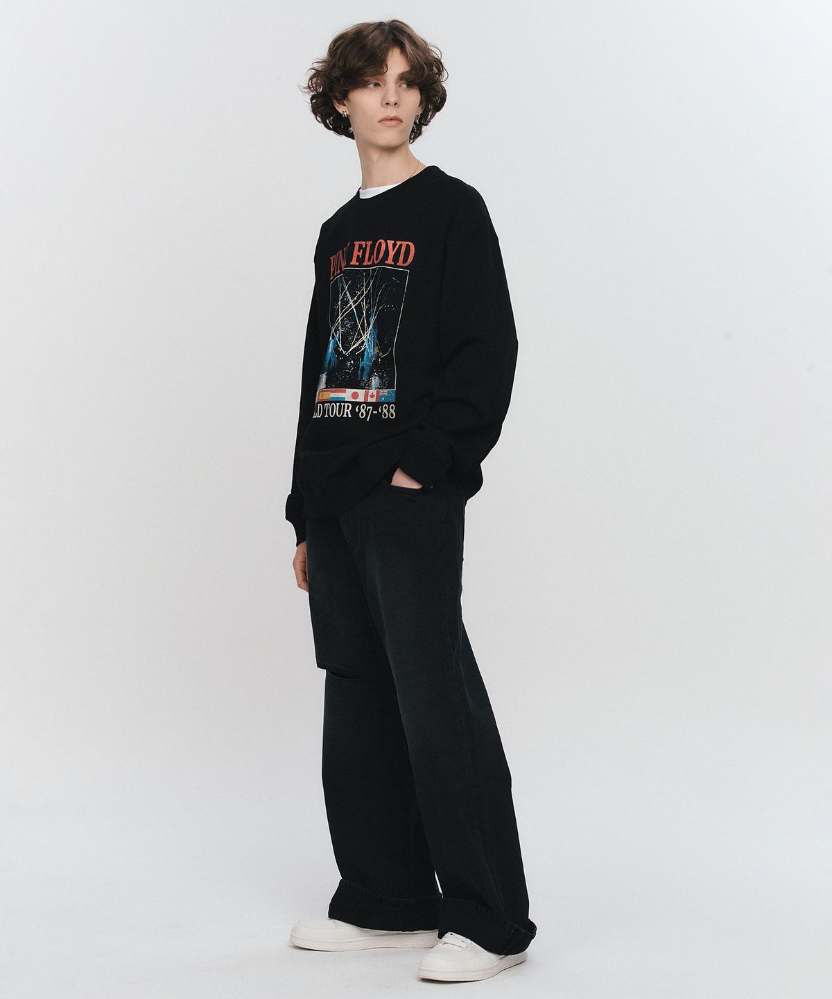 브라바도(BRAVADO) Pink Floyd World Tour Sweatshirt BK (BRENT2342)